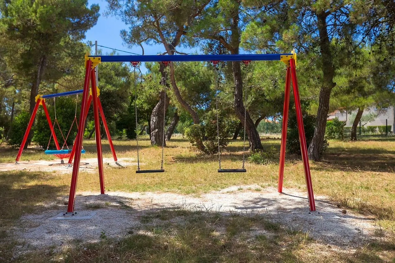 Apartman D&D, Dvorine 63 Banjole 0*,  Croatia